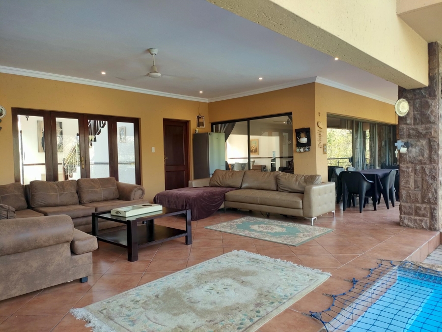 5 Bedroom Property for Sale in Birdwood Estate North West